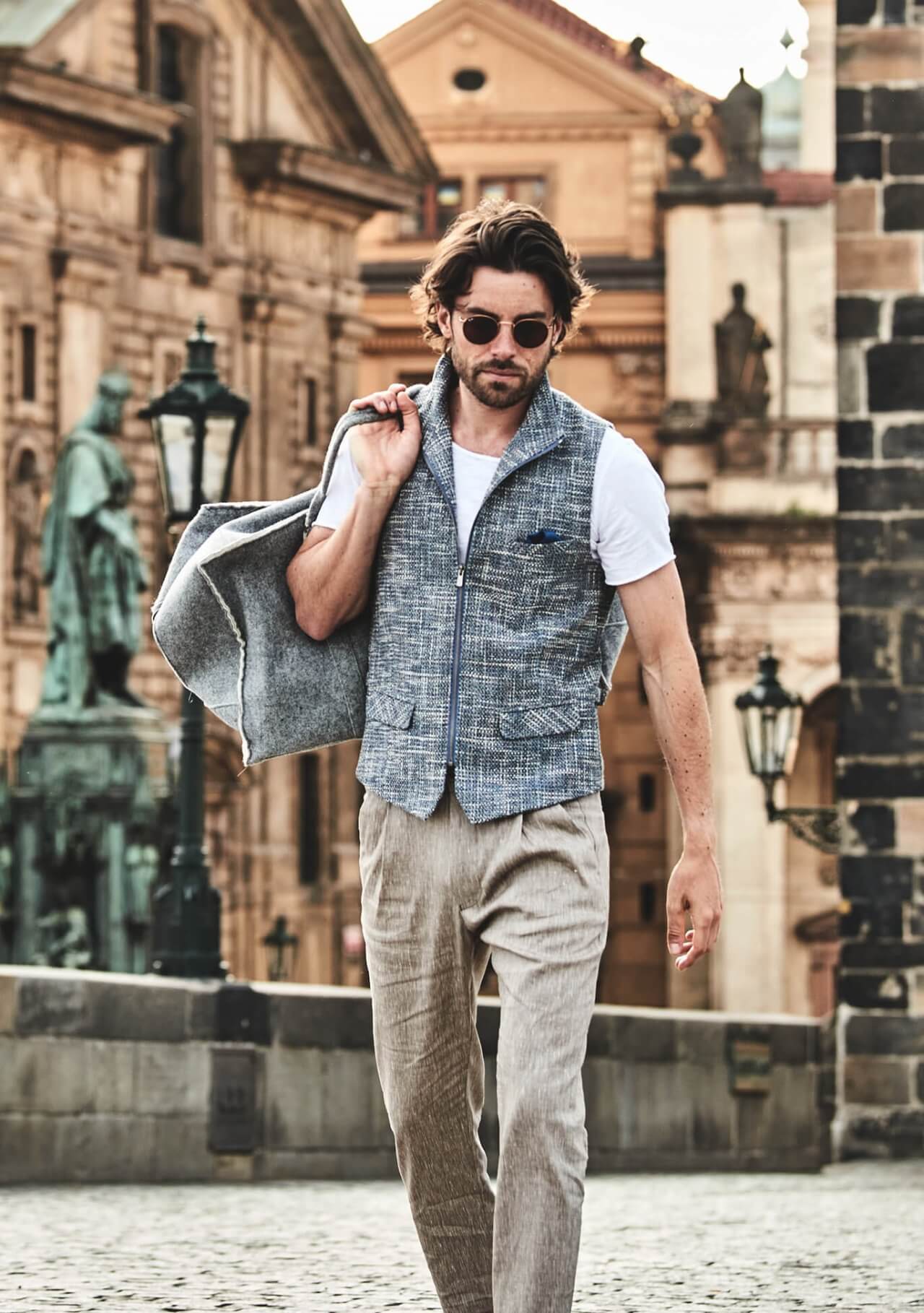 DORNSCHILD Herren Weste (Gilet) W9-2 mit Reißverschluss in Hellblau. Moderne, sportive Herrenweste für Business und Freizeit.