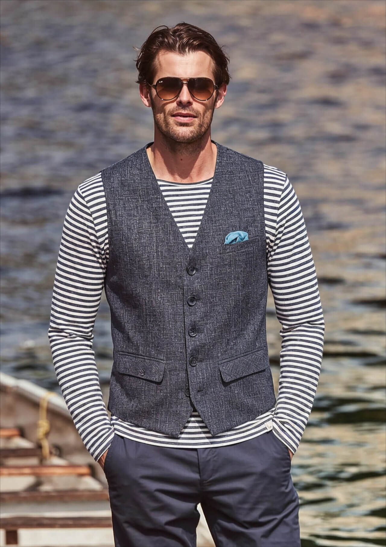 DORNSCHILD Herrenweste in tiefem Denimblau mit fein melierter Leinenstruktur